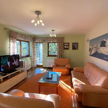 アパート Aurora Risovac